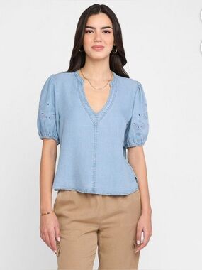 Devoted Top Blouse Boho V-Neck Embroidered Blue Medium Women Short Puff Sleeve